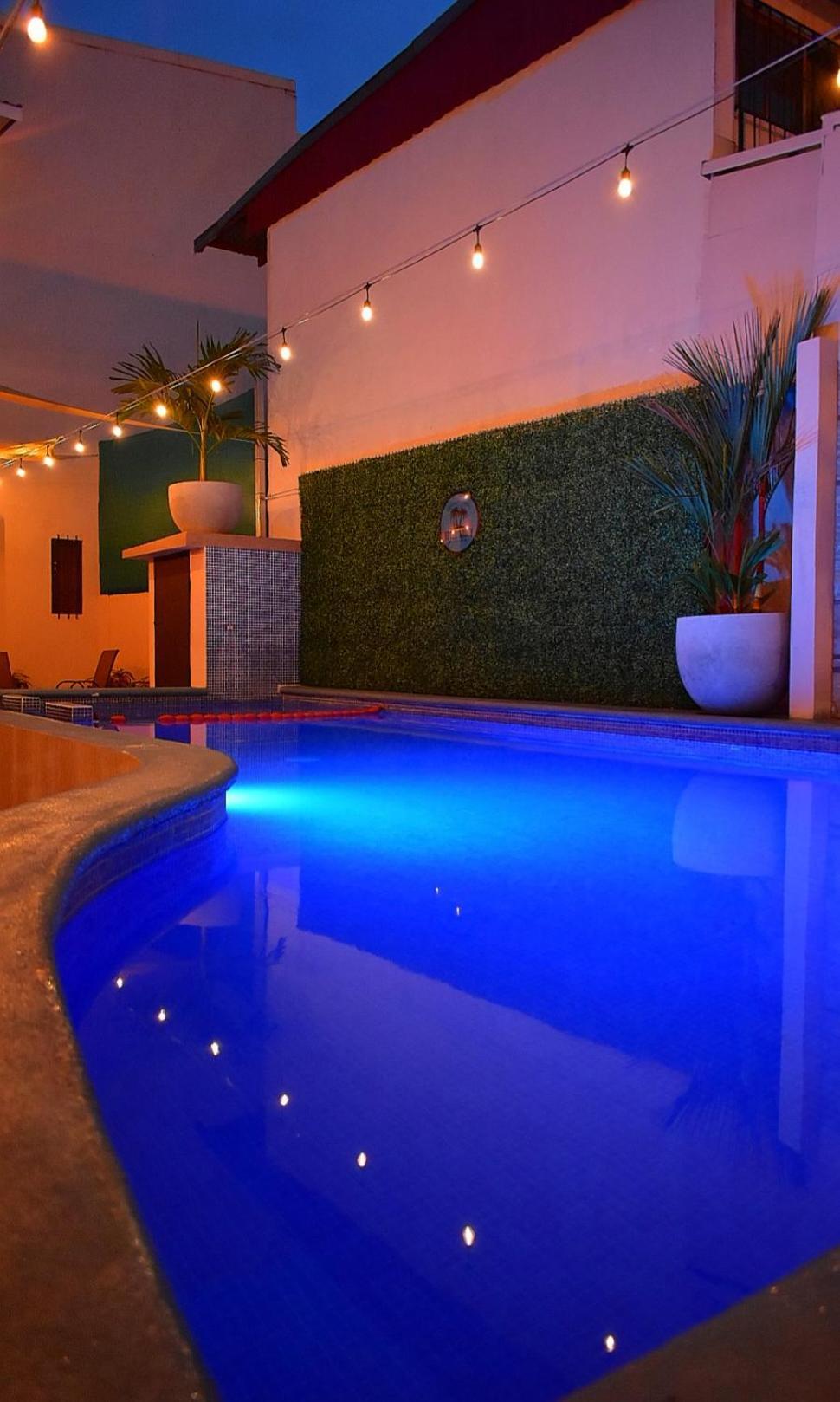 Hotel Cabinas Midey 푼타레나스 외부 사진