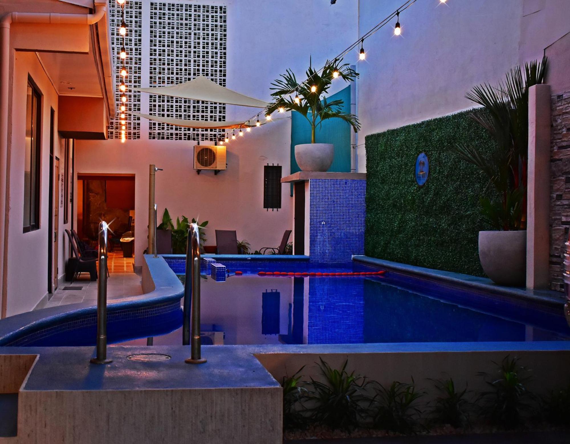 Hotel Cabinas Midey 푼타레나스 외부 사진