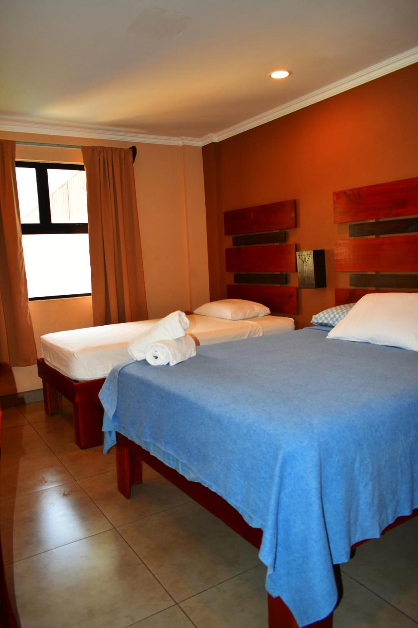 Hotel Cabinas Midey 푼타레나스 외부 사진