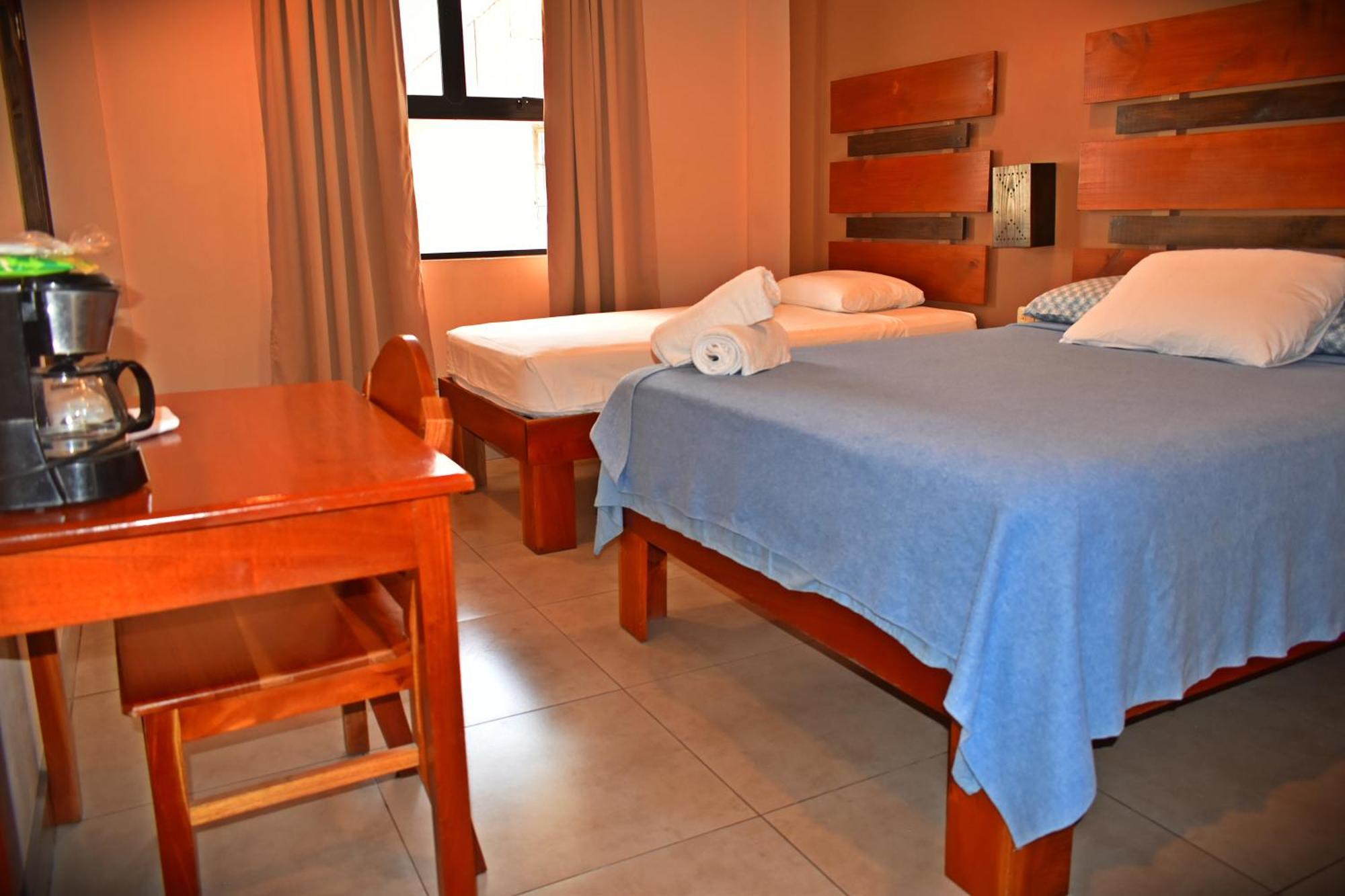 Hotel Cabinas Midey 푼타레나스 외부 사진