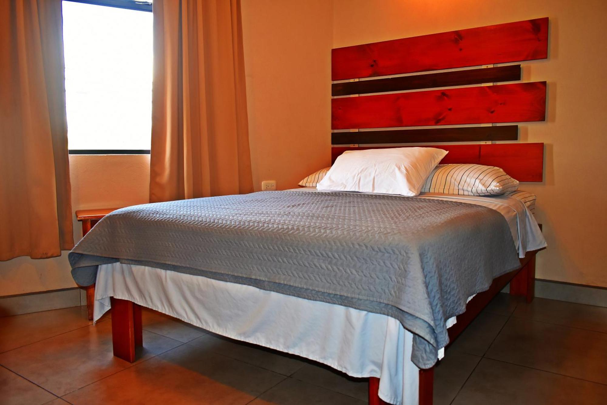 Hotel Cabinas Midey 푼타레나스 외부 사진